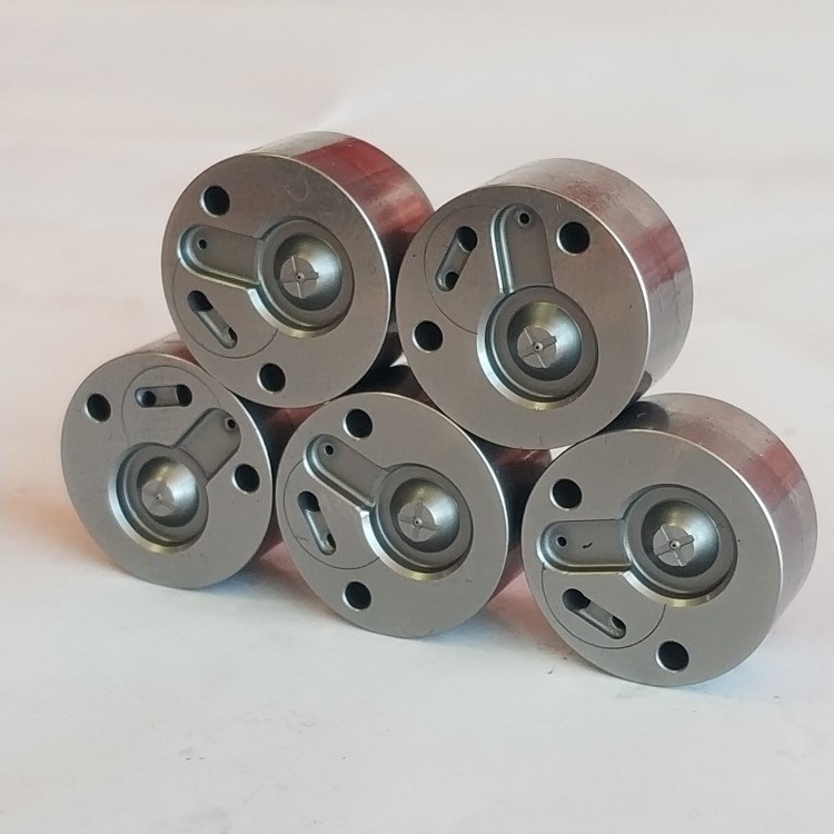 Клапан G4 Denso для ремонта форсунок 23670-0E010, 23670-0E020, 23670-09420, 23670-19015, 295700-0290, 295700-0550. Применяются в автомобилях Toyota LC Prado, Fortuner, Hilux 1GD-FTV